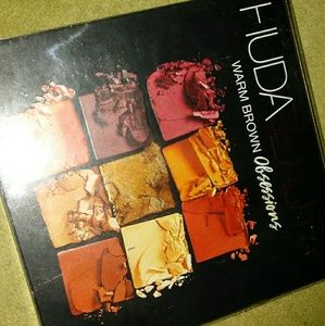 Brand New Huda Mini Palette